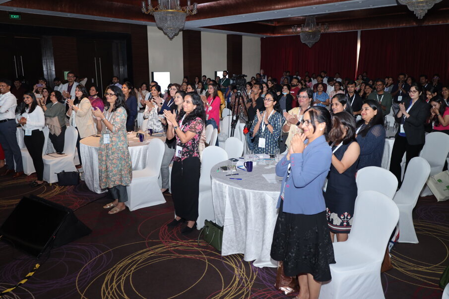 Standing ovation to the speakers 