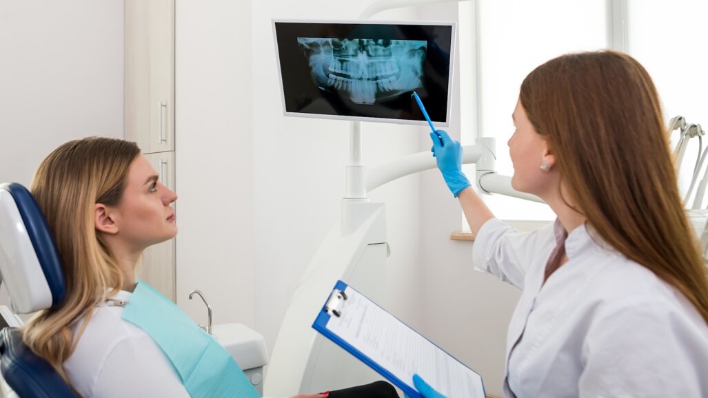 Honoraires dentaires : un cadre distinct du secteur médical