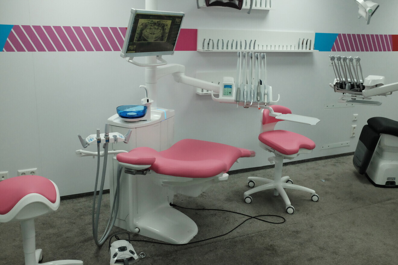 Attendees had the chance to explore the benefits of complete digital dentistry solutions in a relaxed and convenient manner. (Image: DTI) 