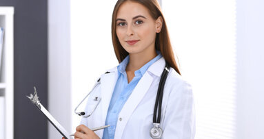 FMH-Ärztestatistik: Immer mehr Frauen, immer jünger