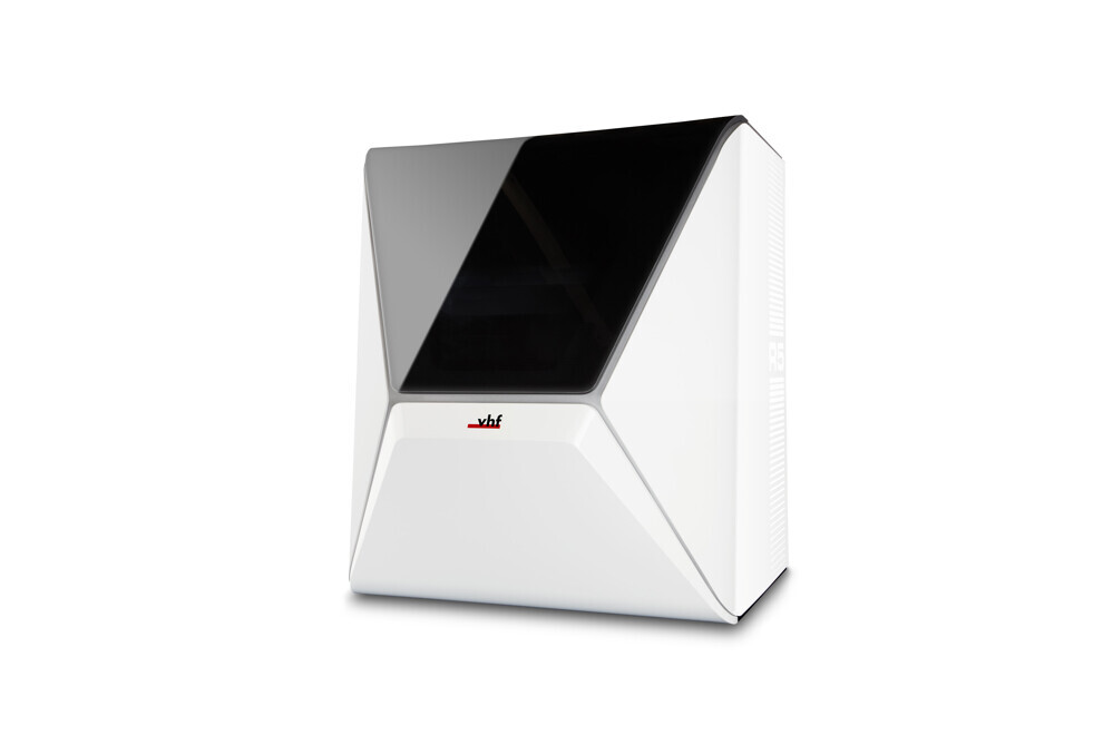  R5—a highly automated milling and grinding machine for wet and dry machining in dental technology.