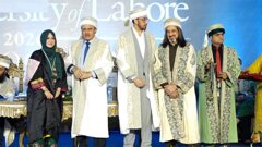 Dr. Aqsa Arif wins Gold Medal in MPhil Pharmacology at University of Lahore
