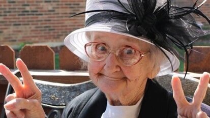 Zdrowie jamy ustnej kluczem do długowieczności