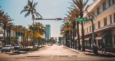 Florida cierra por la pandemia