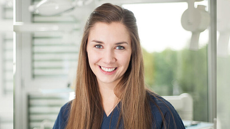 Erster Platz im „Global Clinical Case Contest“ geht an junge Zahnärztin