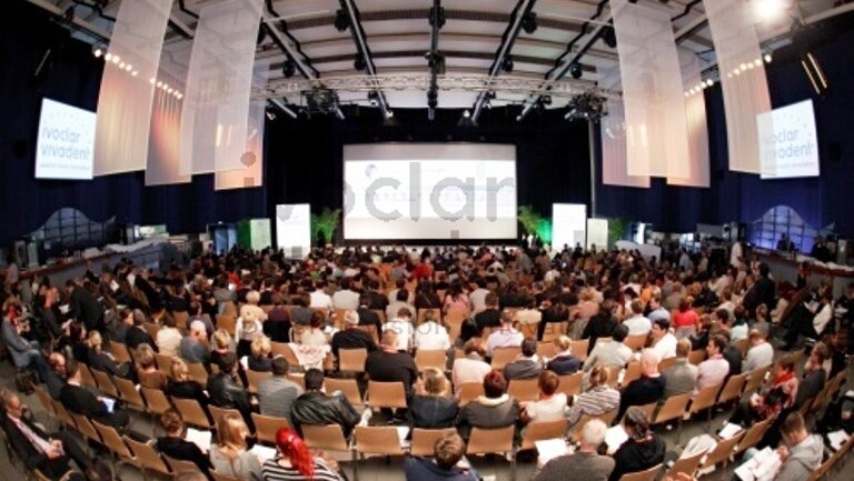 Ivoclar Vivadent: O dentalnoj keramici na prvom međunarodnom ekspertskom simpozijumu