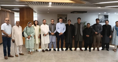 PDA Karachi, SHCC join forces to regulate dental clinics, curb Quackery in Sindh