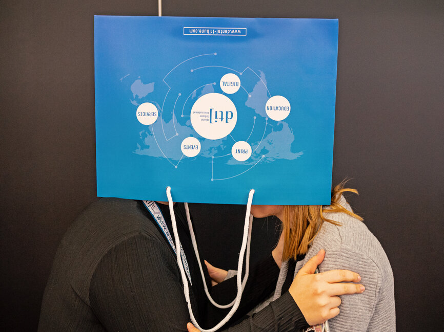 Fun times at the DTI media lounge. (Photograph: Tom Carvalho, DTI)