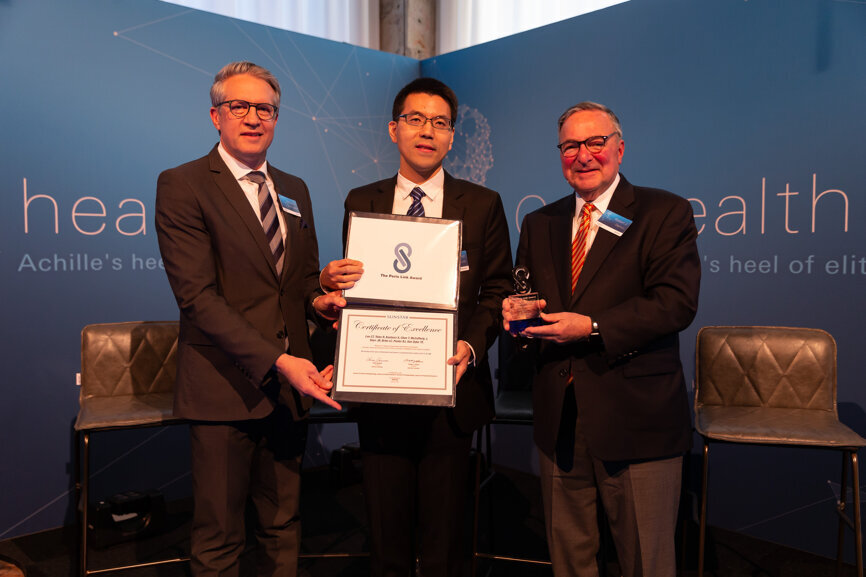 From left to right: Prof. William Gianobile, Chun Teh Lee and Prof. Robert Genco.