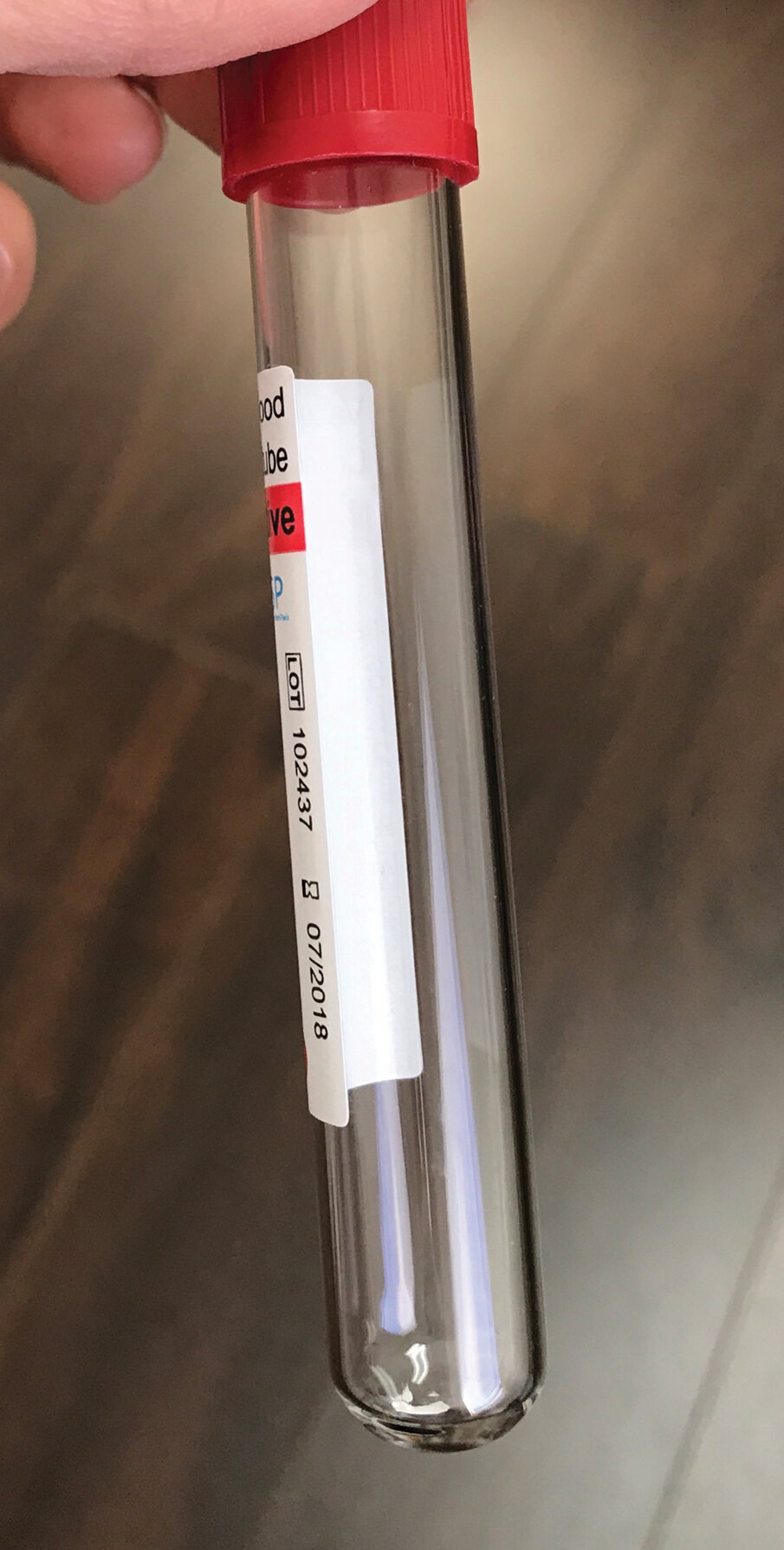 Fig. 7: Plain natural glass tube vs. silica coated tube.