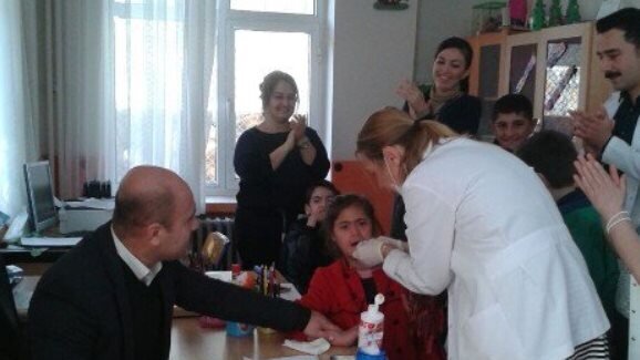 Engelsiz Dişler için Uygulama Başlattılar