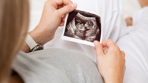 Saúde Bucal e gravidez: maioria evita exames dentários