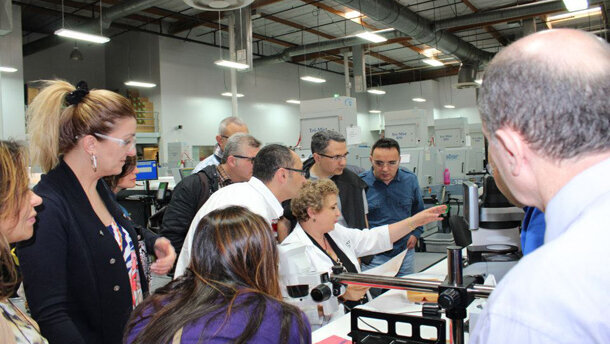 Hekimler Hem Öğrendi Hem De Gezdi