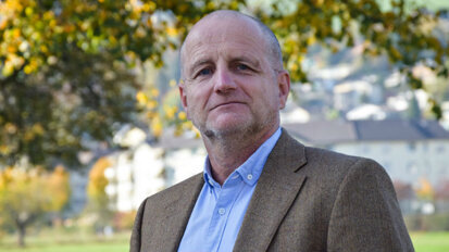 Anche per i giovani, la pulizia interdentale dovrebbe diventare un’abitudine quotidiana