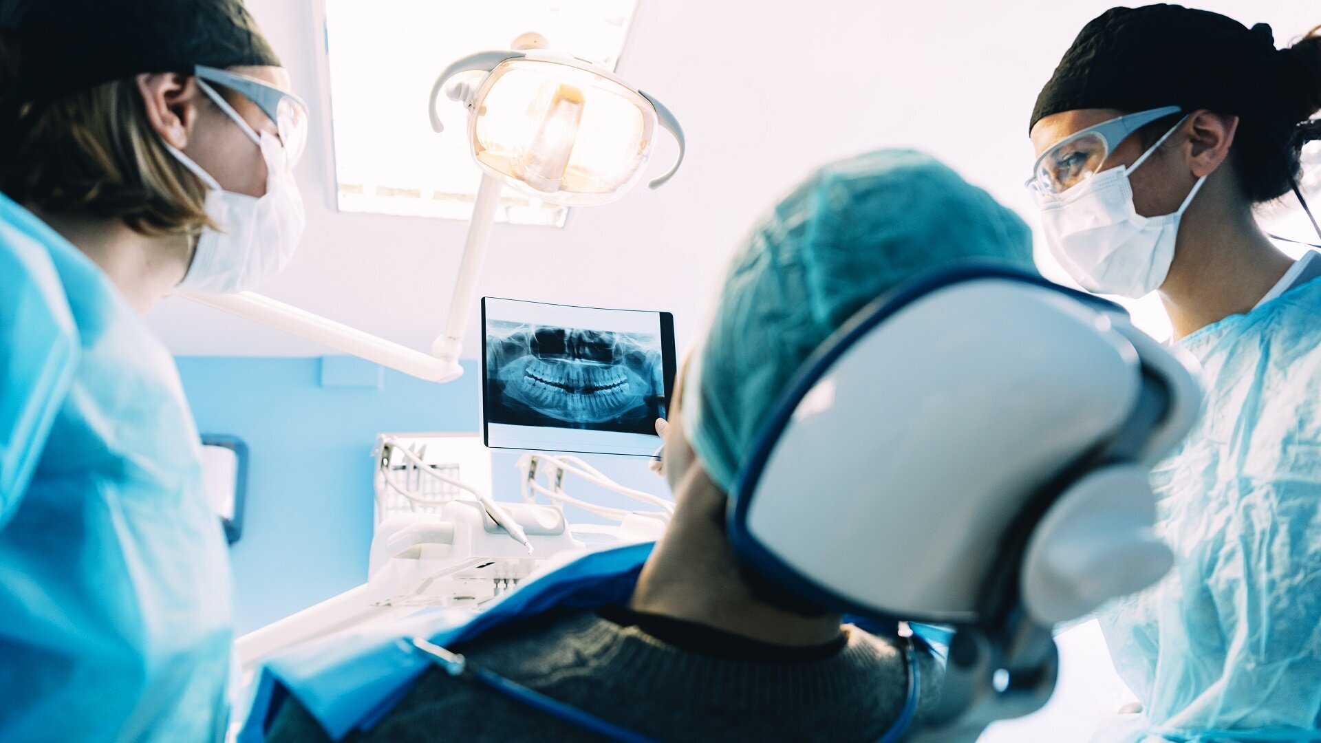 Treatment of compromised teeth: The usual suspects