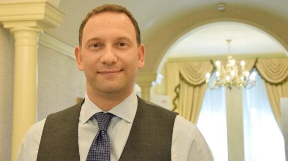 Advancing edentulous solutions