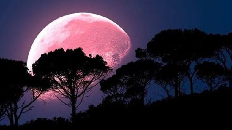 Pedir un deseo a la luna