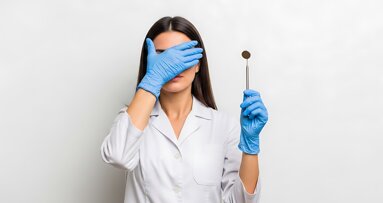 Burn-out bij tandheelkundige teams VK door structurele problemen