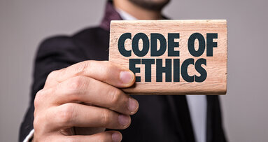 Artigo sobre presentes e conflito de interesses na Odontologia