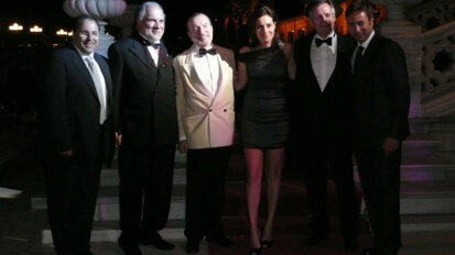 ΣΥΝΕΧΙΖΟΜΕΝΕΣ ΔΙΑΚΡΙΣΕΙΣ ΑΠΟ ΤΗΝ ΕΥΡΩΠΑΙΚΗ ΑΚΑΔΗΜΙΑ ΑΙΣΘΗΤΙΚΗΣ ΟΔΟΝΤΙΑΤΡΙΚΗΣ ΣΕ ΕΛΛΗΝΕΣ ΟΔΟΝΤΙΑΤΡΟΥΣ: ΜΙΑ ΚΡΙΤΙΚΗ ΑΝΑΣΚΟΠΗΣΗ.