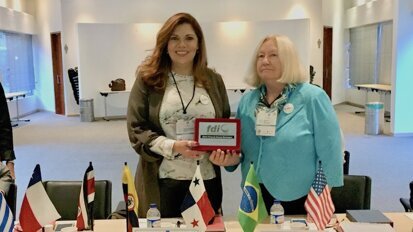 La FDI comienza a bailar a nuestro son