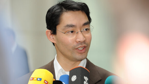 Rösler lehnt Öffnungsklausel ab