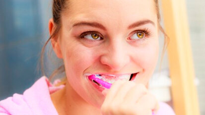 Il dentifricio antiplacca può ridurre il rischio di patologie cardiache e infarti