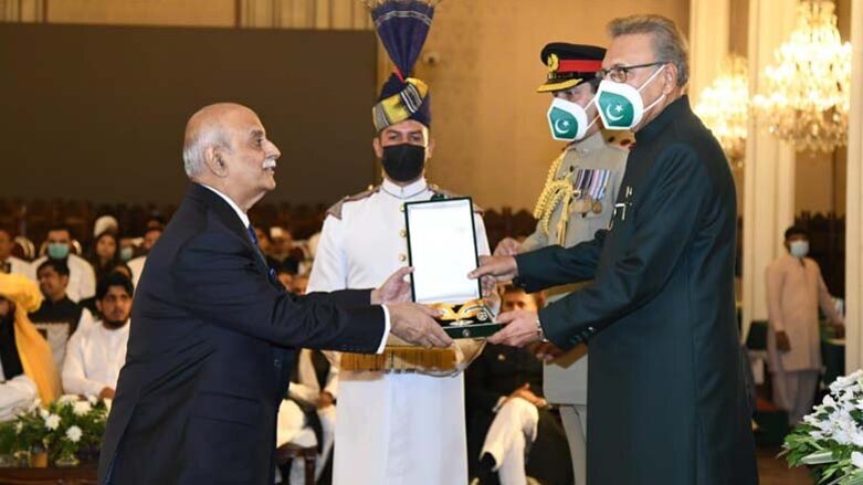 Dr Kamran Vasfy receives Sitara-E-Imtiaz
