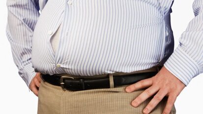 Muškarci sa prekomernom težinom skloni su razvoju periodontalnih oboljenja