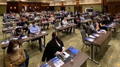 İngiltere’de Çalışmak İsteyen Hekimlerden Seminere Yoğun İlgi