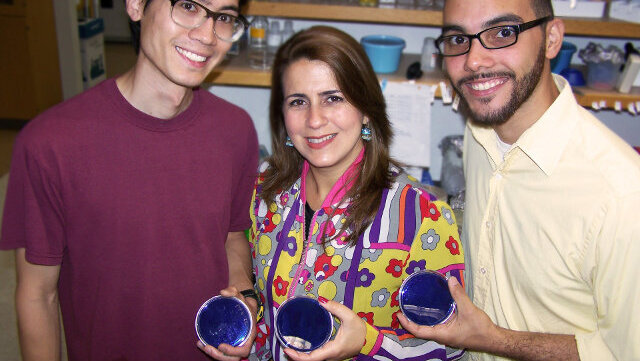 Les microbiologistes ont découvert comment les microbes pathogènes responsables des caries envahissent le cœur