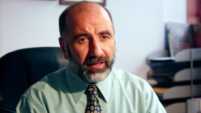 Professor to launch dental clinic in Turkey to treat Syrian refugees Professor to launch dental clinic in Turkey to treat Syrian refugees