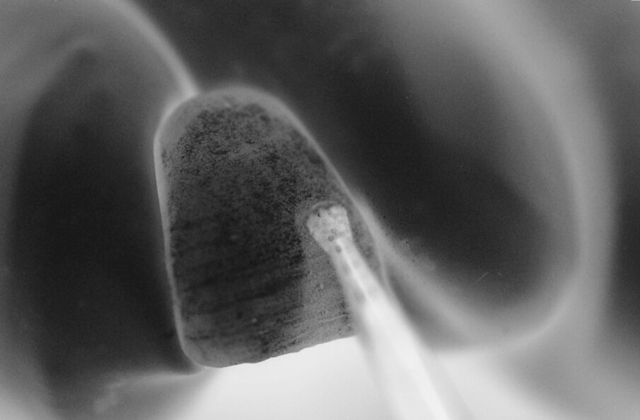 Fig. 15 - Utilizzo di un cono invertito per creare differenze di texture.