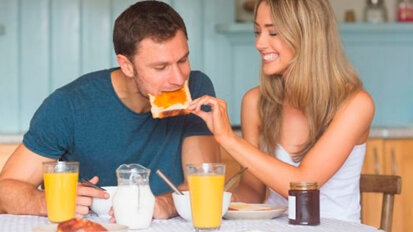 Le persone che fanno colazione hanno un alito migliore