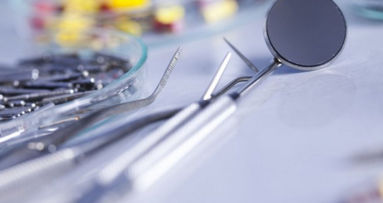 El Consejo General de Dentistas denuncia un presunto fraude en un grado de Odontología ofertado en Castellón