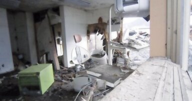 Morita apporte son aide pour délivrer des soins dentaires dans la zone du séisme et du tsunami