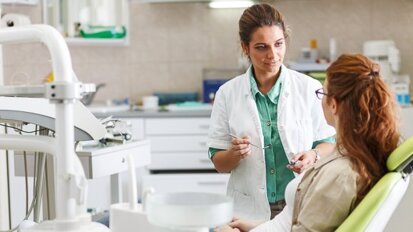 La fertilità di giovani donne a rischio a causa di un agente patogeno parodontale