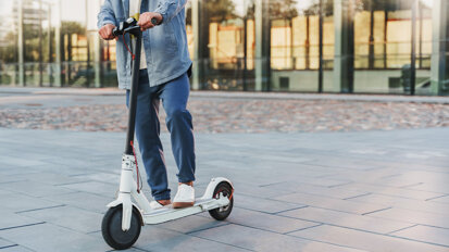 Immer mehr E-Scooter-Unfälle: DGMKG warnt vor schweren Gesichtsverletzungen