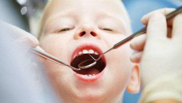 KNMT: “Tandarts terug op consultatiebureau”