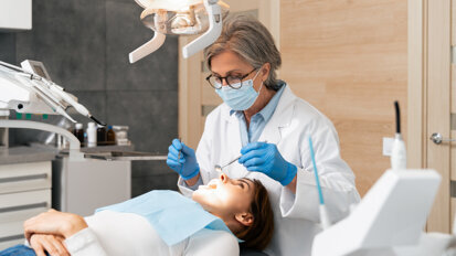 US dentists retiring later
