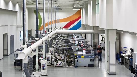 Alpha-Bio Tec, leader mondiale nella produzione di impianti dentali, arriva in Italia