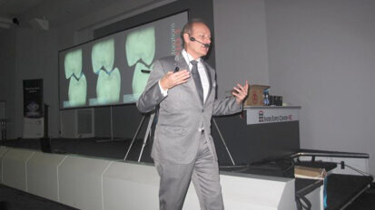 Проф. Диечи представи своята прецизна и опростена техника в страната ни