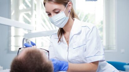 Американски дентален факултет е награден за лечение на хора с увреждания