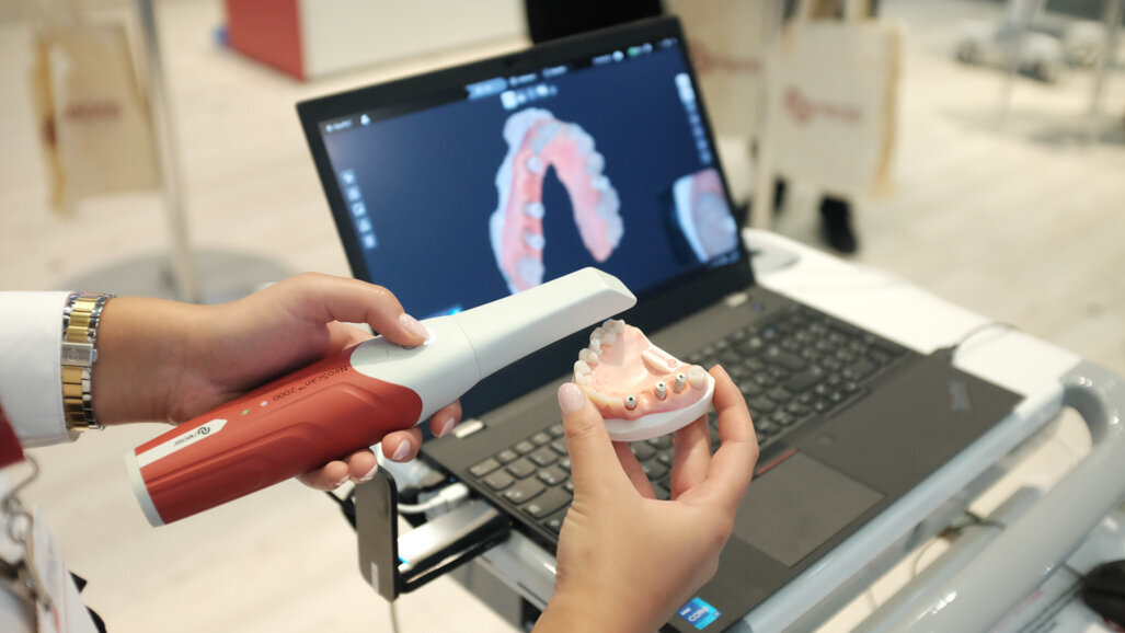 Neoss unveils two novel implant solutions: NeoScan 2000 and NeoTell