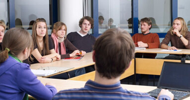 Uni W/H mit Fakultätenpreis ausgezeichnet