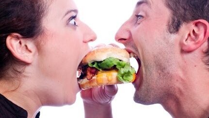 Svetska federacija stomatologa FDI uputila je poziv da se bolesti usne duplje uvrste na listu masovnih nezaraznih bolesti Organizacije ujedinjenih nacija