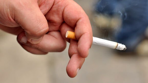 Il fumo passivo può influenzare lo sviluppo dentale nei bambini