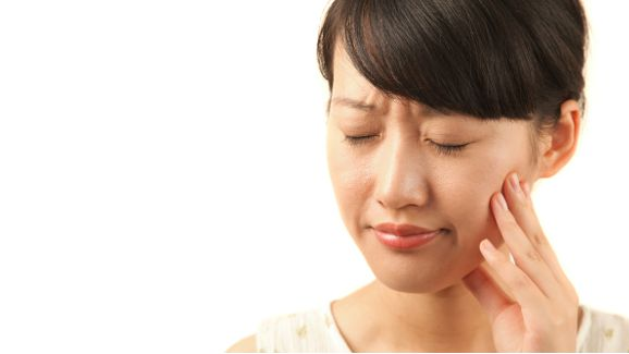 Istraživanje pokazuje da je preosetljivost dentina najzastupljenija kod mladih žena