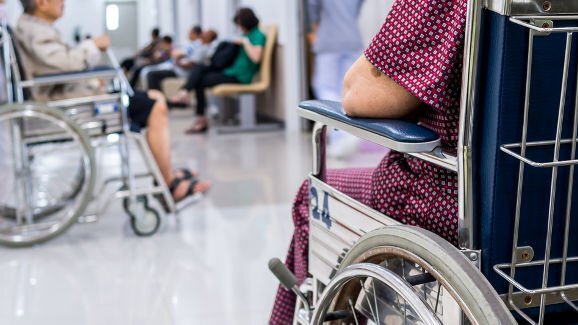 Abre primeira clínica odontológica para pessoas com necessidades especiais em Singapura