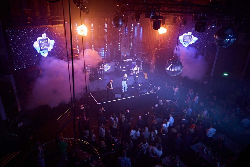 Abendveranstaltung im Rahmen der ALLES AUSSER ZÄHNE-Party.